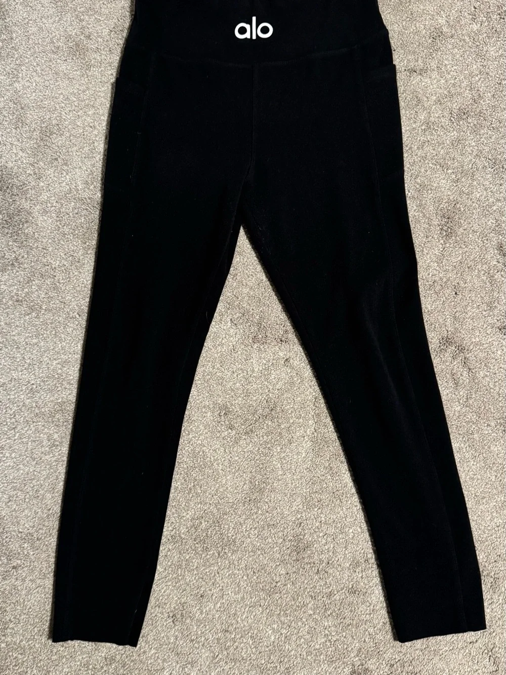 ALO Yoga Women’s Black High-Rise Leggings